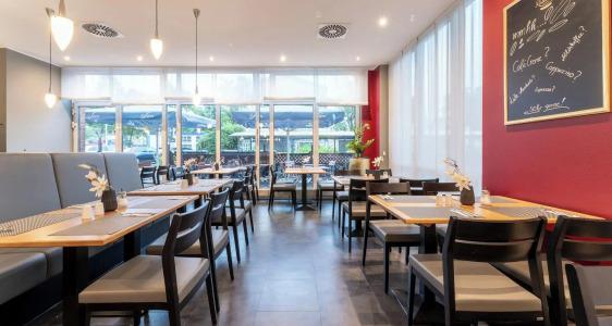 PLAZA Premium Köln - 26