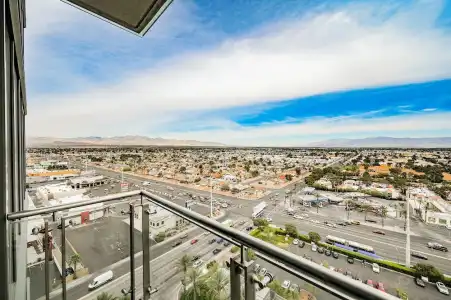 Beautiful Palms Place Suite - 182