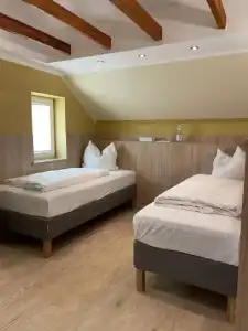 Select Suites & Aparts - 122