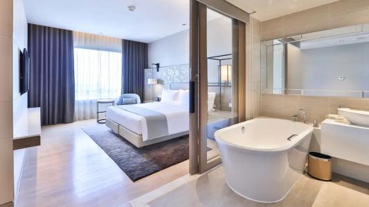 Holiday Inn & Suites Rayong City Centre by IHG - 110