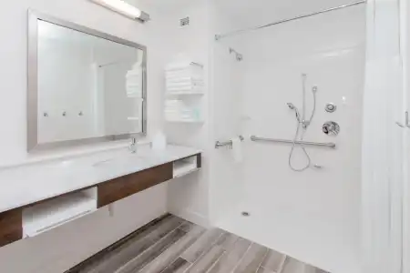 Hampton Inn and Suites Panama City Beach/Beachfront - 81