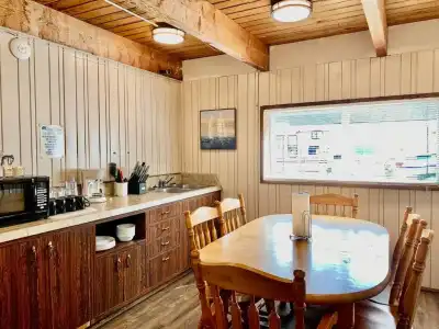 Breakers Boutique Inn - 53