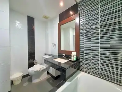 77 Patong & Spa - 133