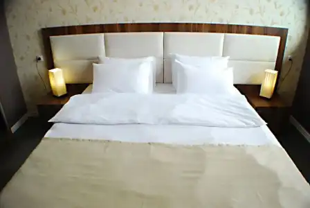 Apart West - 5