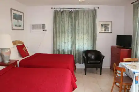 Luxury Home Villa D' Amore Southern Florida Paradise Sleeps 10 5 Bedroom Villa by RedAwning - 62