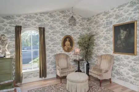 The Old Bank House - 150