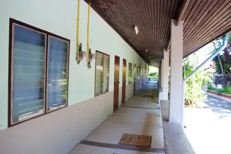 Sichang Shine Khao Resort - 16