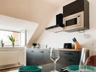 Melter & Apartments - a Neighborhood - 32