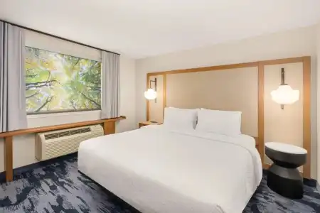 Fairfield Inn & Suites Seattle Downtown/Seattle Center - 49
