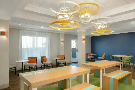 Spark by Hilton Murfreesboro - 20