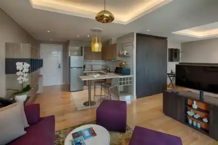 Sherwood Suites - 186