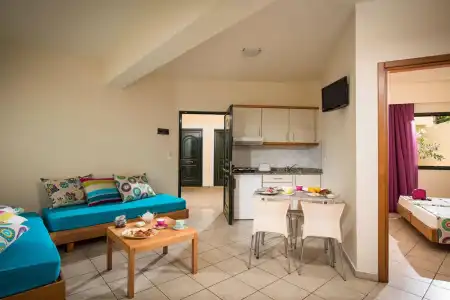 Kristalli Apartments - 17