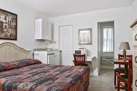 Shell Motel - 160