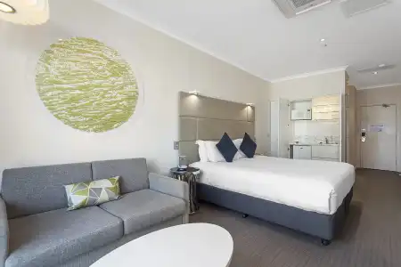 Clarion Suites Gateway - 4