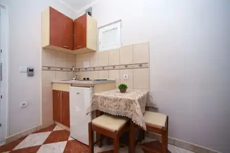 D&D Apartments - 296