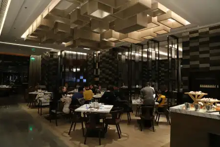 Shanghai Marriott Kangqiao - 29
