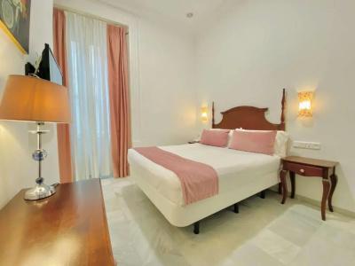 Boutique Las Cortes de Cádiz - 78
