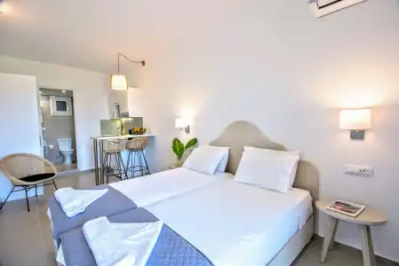 Mirabella Apartments - 106