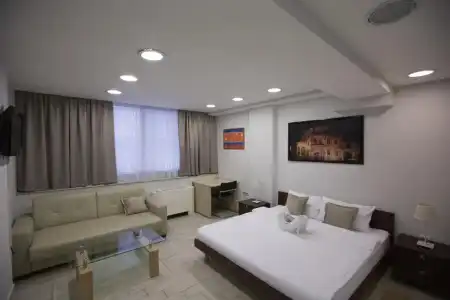 7 Hills Suites - 35