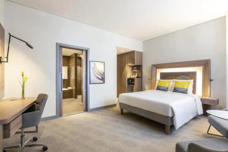 Novotel Bur Dubai - 12