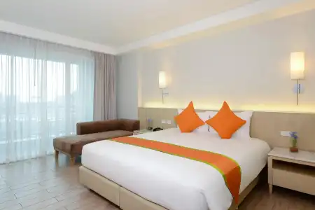 Hisea Huahin - 53