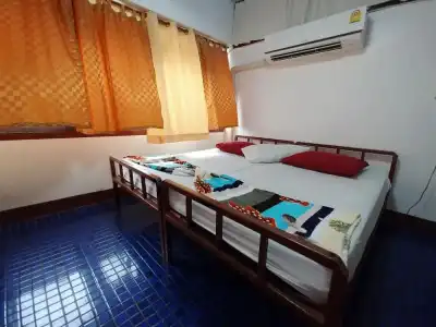 Prasuri Guest House - 1