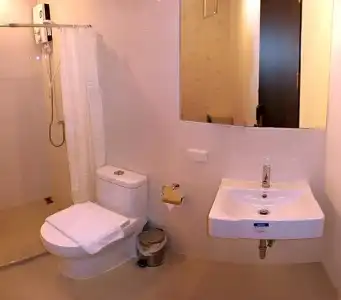 Nantra Silom - 38