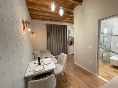 Arial Penthouse Suites - 8