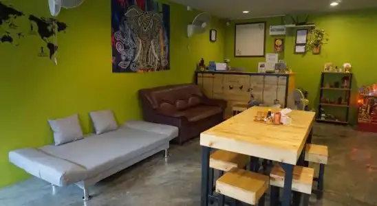 OYO 730 Meedee Hostel - 17