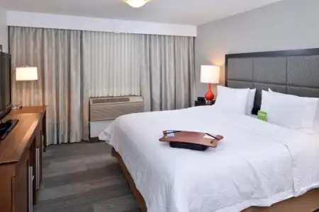 Hampton Inn & Suites By Hilton Calgary- University Northwest - 44