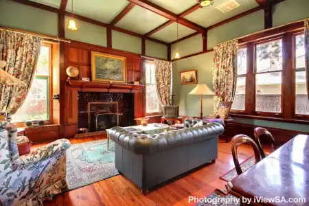 Buxton Manor - 35