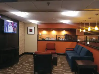 Comfort Inn & Suites Macon North I-75 - 1