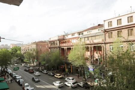 Luxury Apartments in Center - 10
