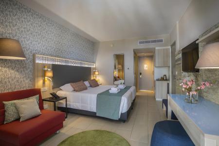 Leonardo Laura Beach & Splash Resort - 2