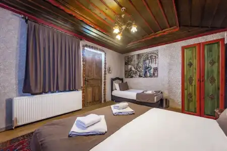 Kayatas Cave Suites - 64