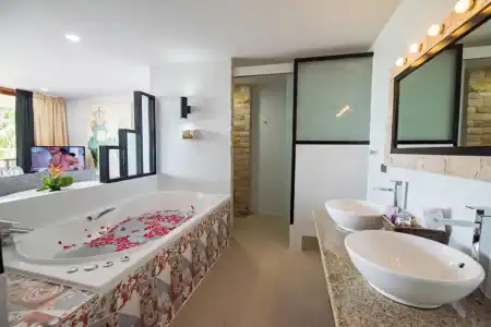 The Sunset Beach Resort & Spa, Taling Ngam, Ko Samui - 10