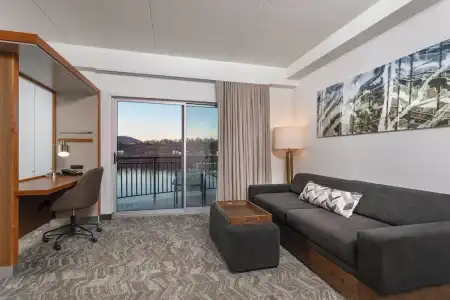 SpringHill Suites by Marriott Chattanooga Downtown/Cameron Harbor - 27