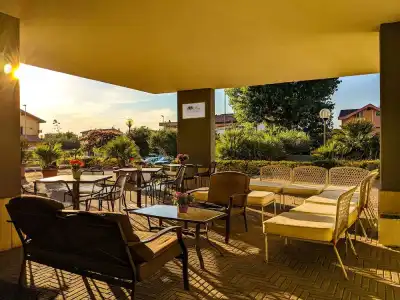 Isa Fiumicino Airport Residence - 19