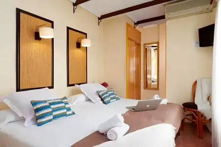 Eden Mar - 107