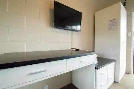 Middlemore Motel - 54