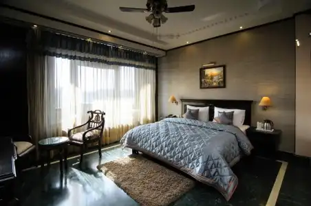 Diplomat Residency - 25
