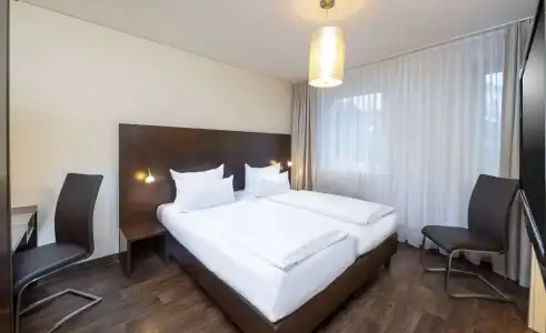 Premier Inn Berlin City Spittelmarkt - 4