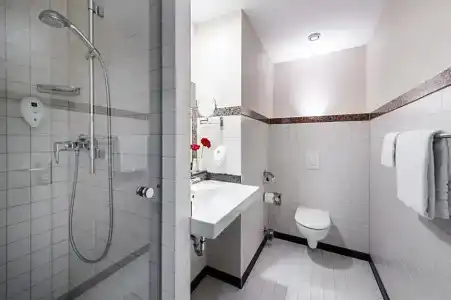 Premier Inn Köln City Mediapark - 72