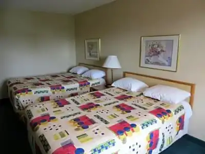 Homestyle Inn & Suites - 47