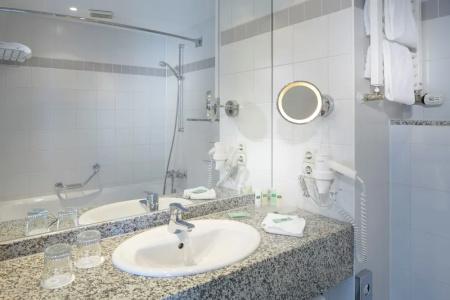 Courtyard by Marriott Hannover Maschsee - 36