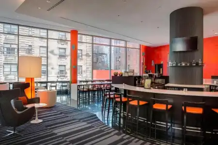 Courtyard by Marriott New York Manhattan / Central Park - 15