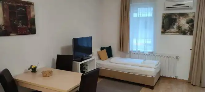 Prince Apartments - 98