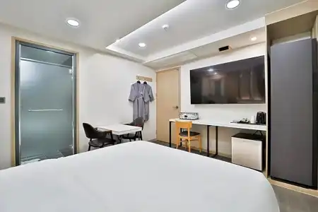 Busan Seomyeon YTT - 139