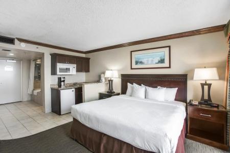 Beach Quarters Resort - 2