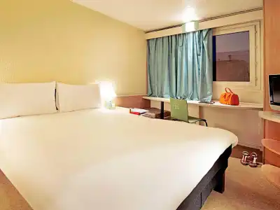 ibis Chambery - 4